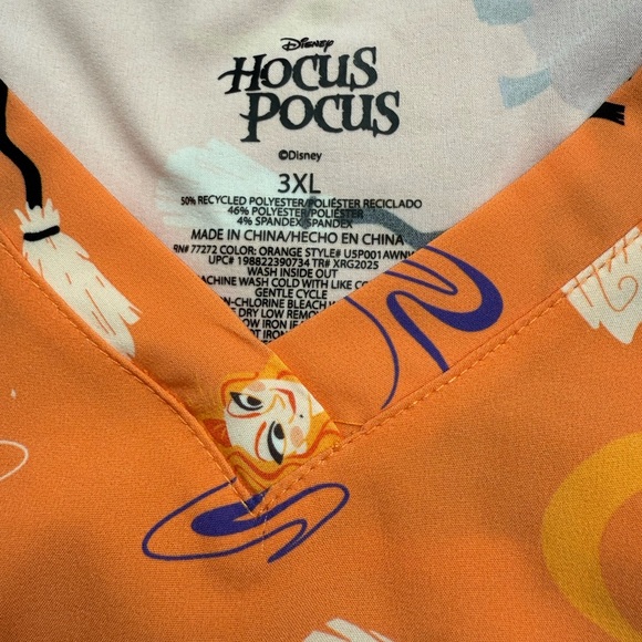 Hocus Pocus And Disney Villains Scrub Tops (2) With Pockets Size: 3XL - Picture 6 of 6